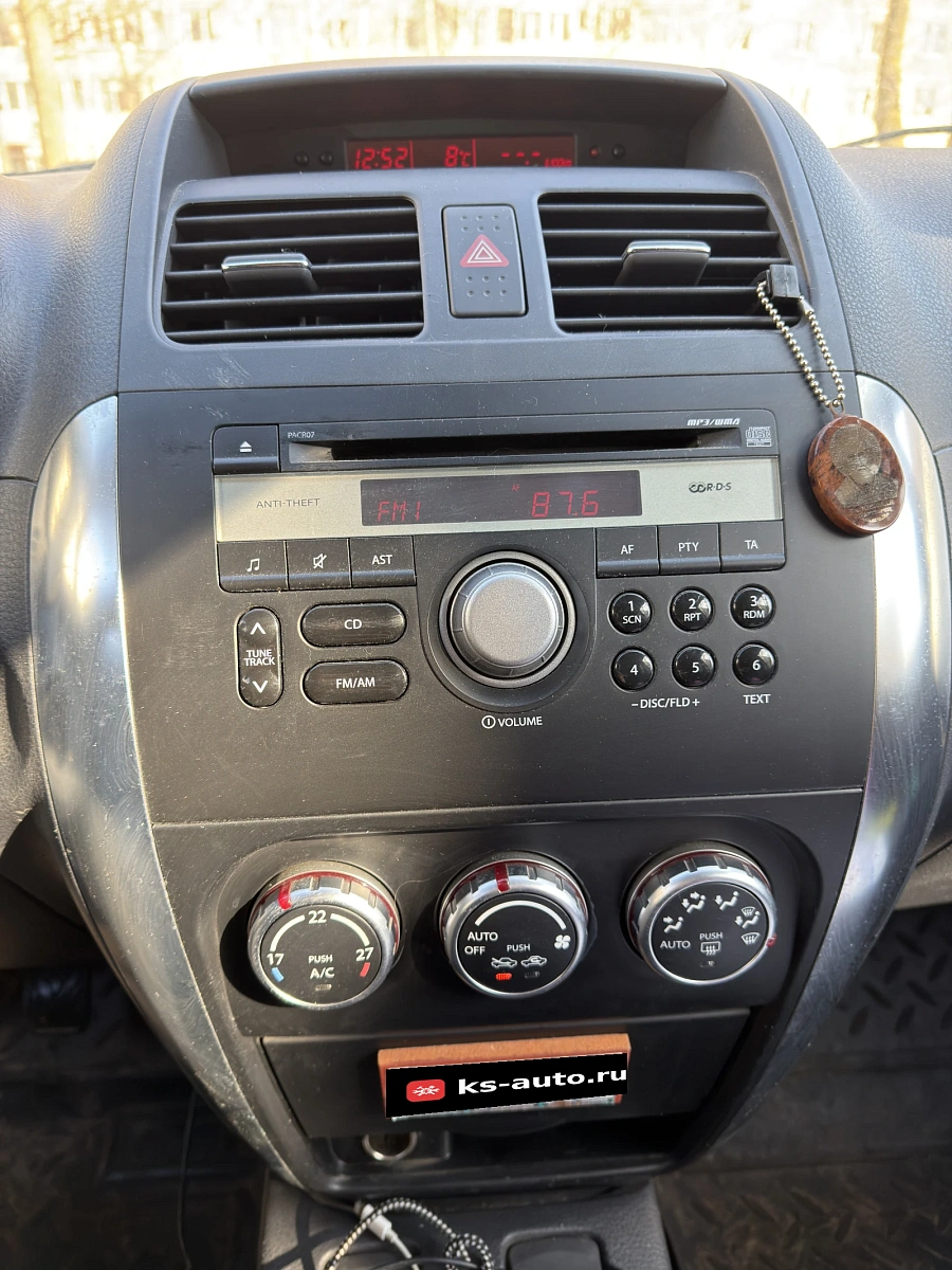 Suzuki SX4, 2008г., передний привод, механика