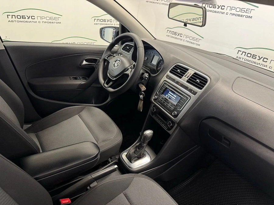 Volkswagen Polo, 2016г., передний привод, автомат