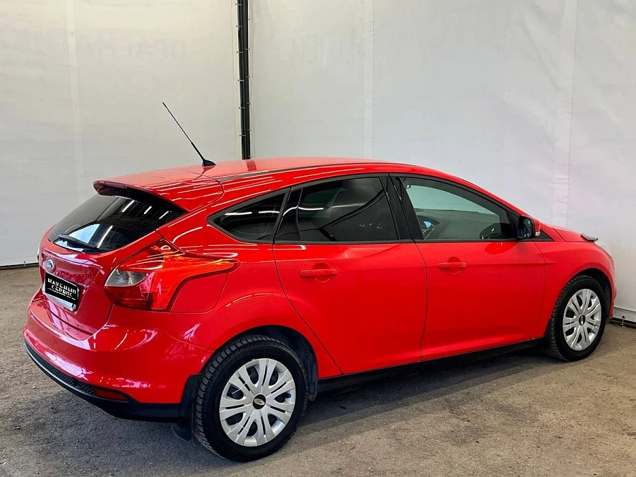 Ford Focus, 2014г., передний привод, механика