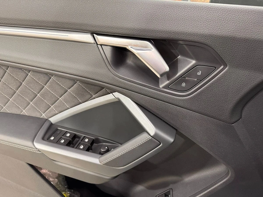 Audi Q3, 2025г., полный привод, робот