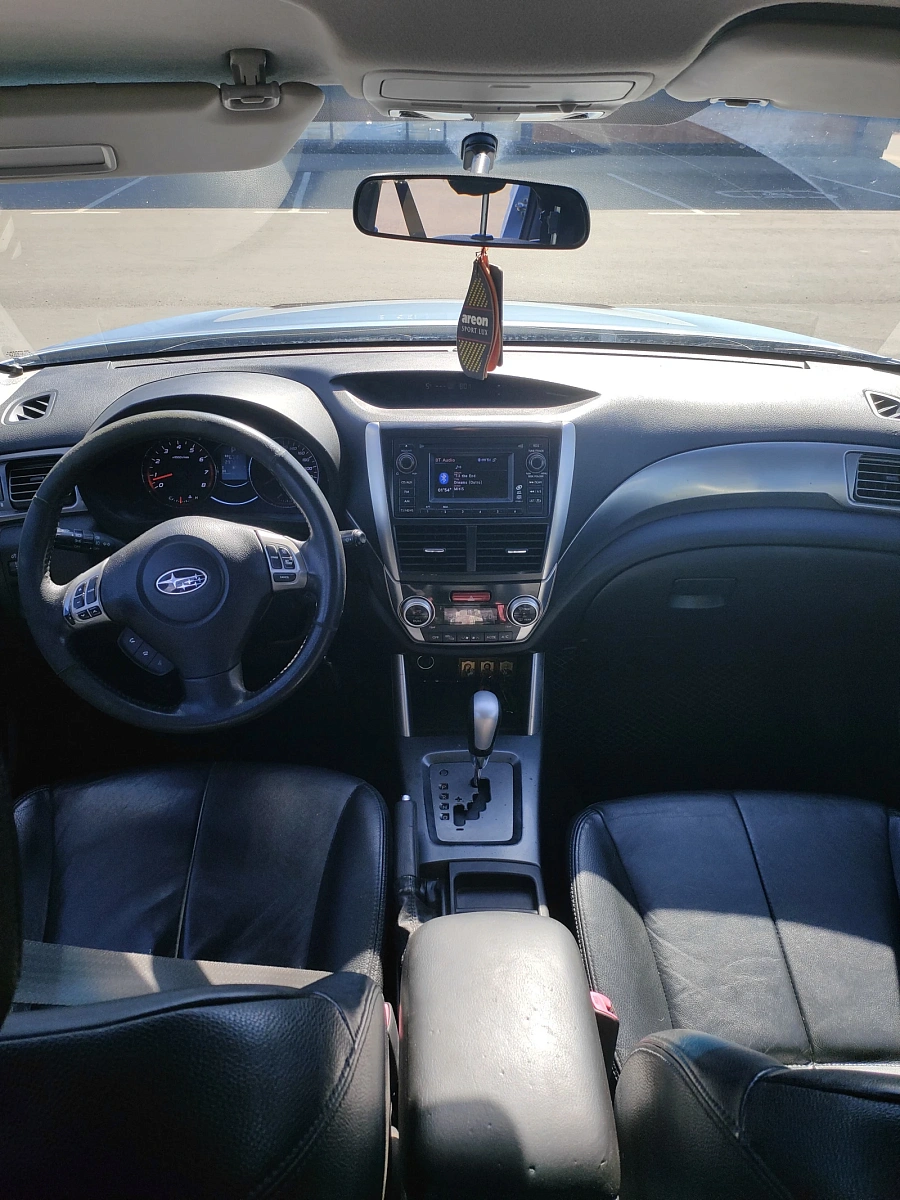 Subaru Forester, 2011г., полный привод, автомат
