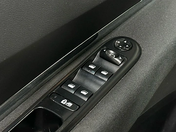 Peugeot 3008, 2014г, передний привод, робот