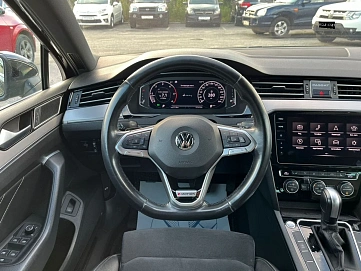Volkswagen Passat, 2019г, полный привод, робот