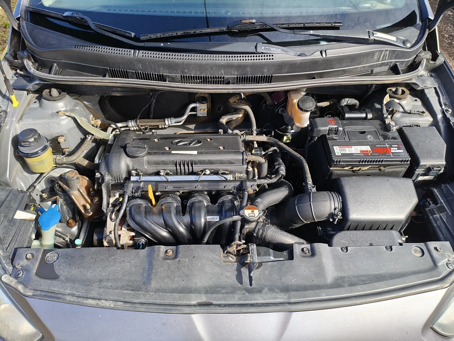 Hyundai Solaris, 2013г., передний привод, механика