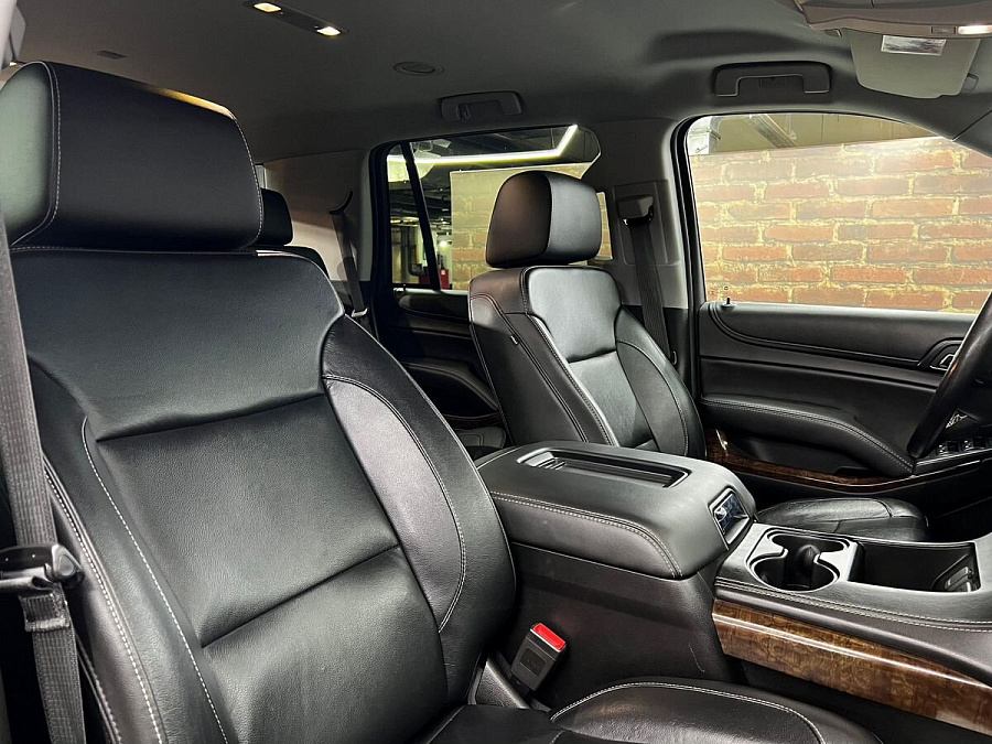 Chevrolet Tahoe, 2018г., полный привод, автомат