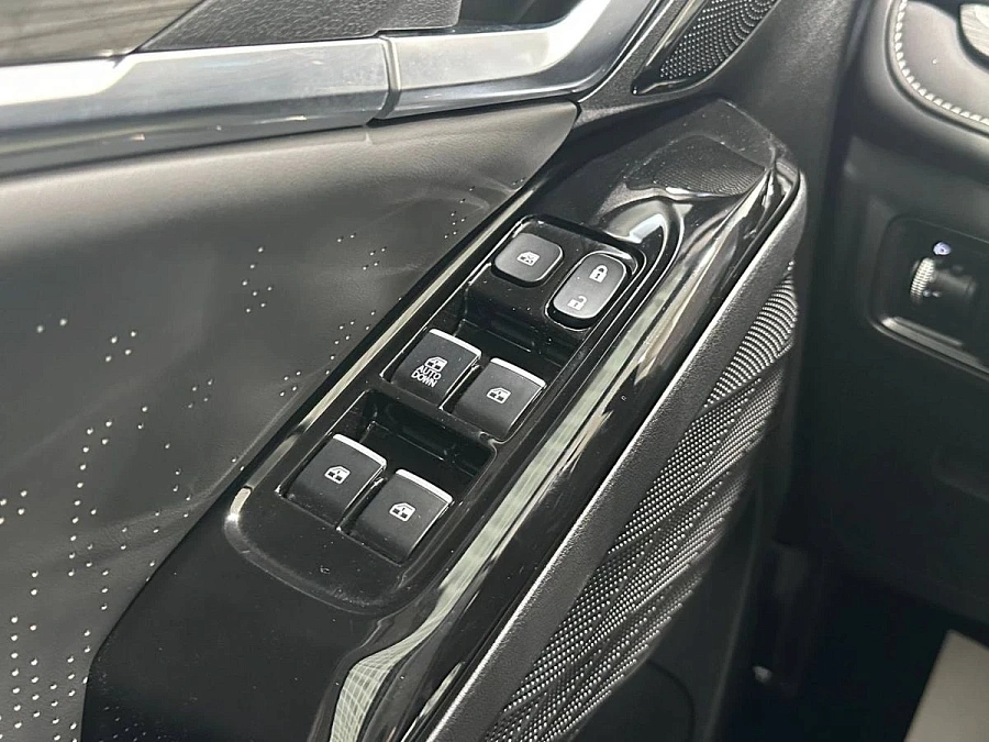 JAC JS6, 2023г., передний привод, робот