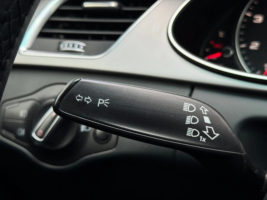 Audi A4, 2012г., передний привод, вариатор