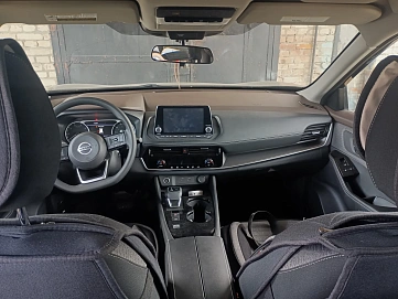Nissan Rogue, 2021г, передний привод, вариатор