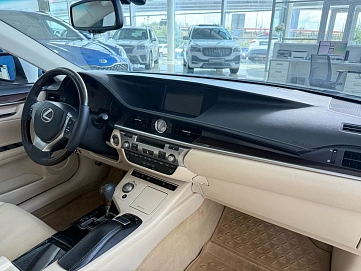 Lexus ES, 2013г, передний привод, автомат