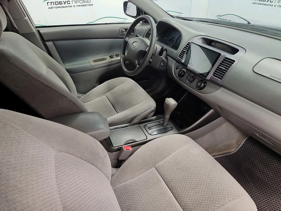Toyota Camry, 2001г., передний привод, автомат