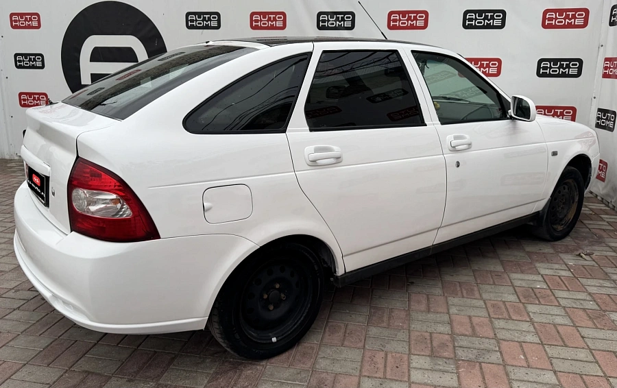 Lada (ВАЗ) Priora, 2011г., передний привод, механика