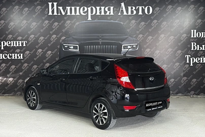 Hyundai Solaris, 2011г, передний привод, автомат