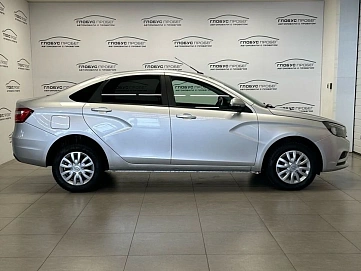 Lada (ВАЗ) Vesta, 2019г, передний привод, механика