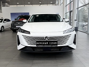 Changan Lamore, 2023г, передний привод, робот