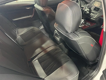 BMW 1 серии, 2013г, задний привод, автомат