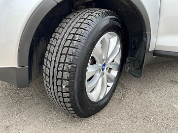 Ford Kuga, 2011г, передний привод, автомат
