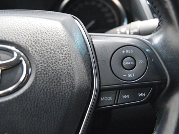 Toyota Camry, 2021г, передний привод, автомат