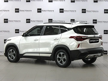 Kia Seltos, 2020г, передний привод, вариатор