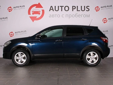 Nissan Qashqai, 2010г., передний привод, вариатор