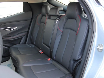 Changan UNI-T, 2023г, передний привод, робот