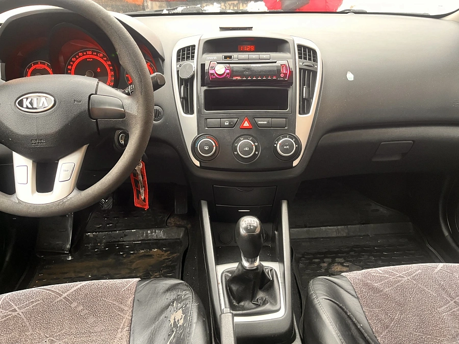 Kia Ceed, 2012г., передний привод, механика