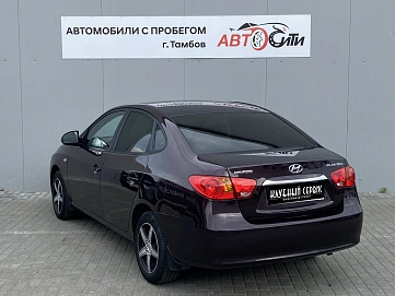 Hyundai Elantra, 2010г, передний привод, механика