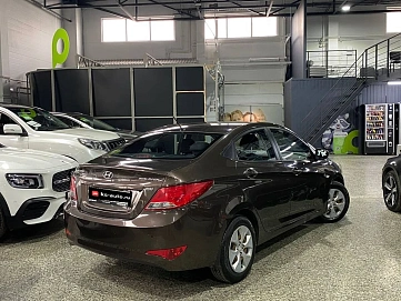 Hyundai Solaris, 2015г., передний привод, автомат