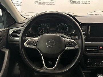 Volkswagen Polo, 2021г., передний привод, механика
