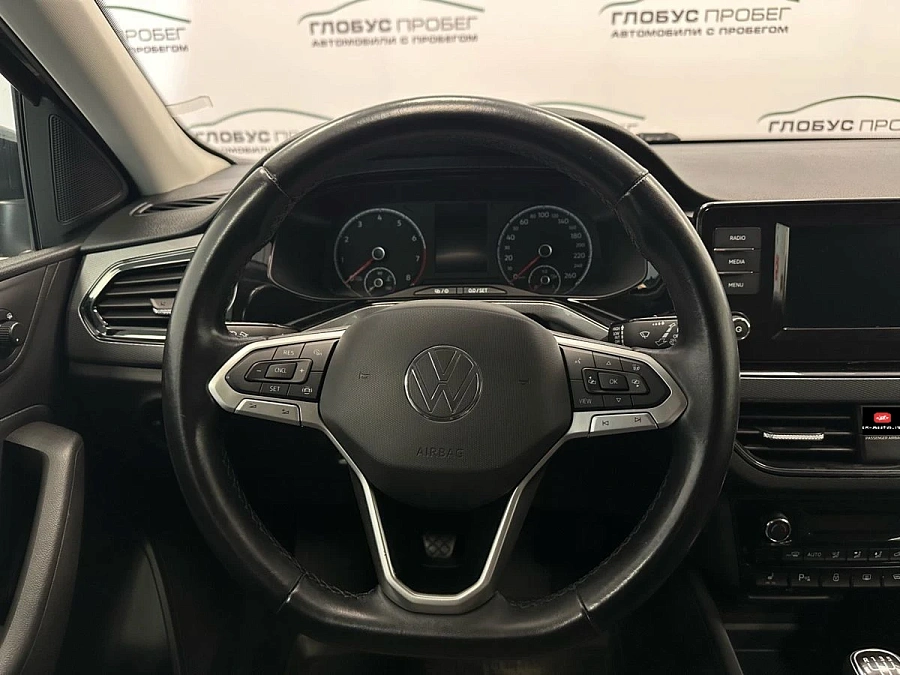 Volkswagen Polo, 2021г., передний привод, механика
