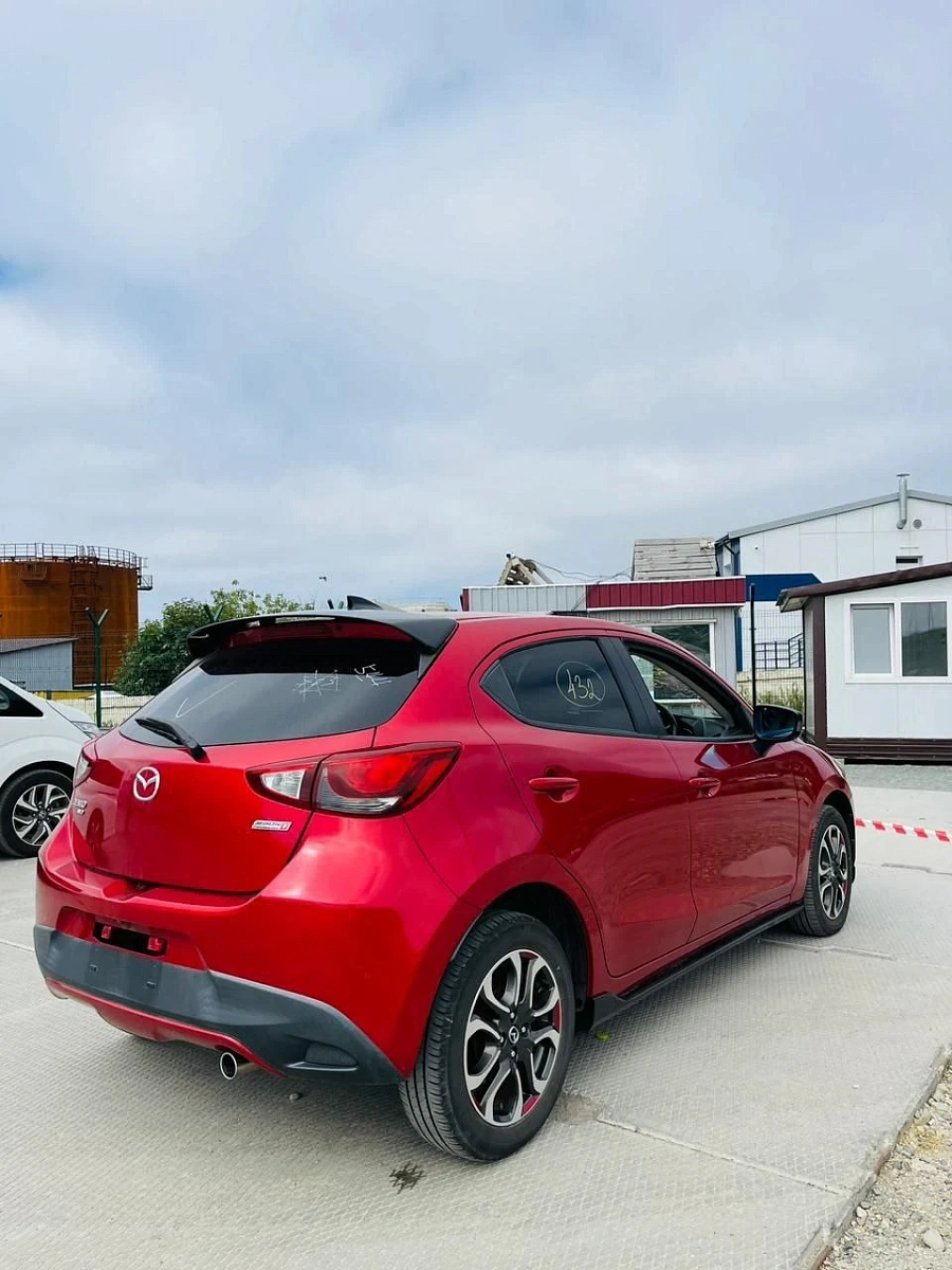 Mazda Demio, 2015г., полный привод, автомат