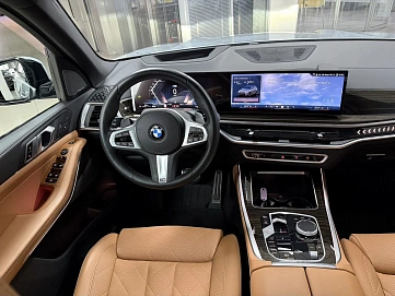 BMW X5, 2025г, полный привод, автомат