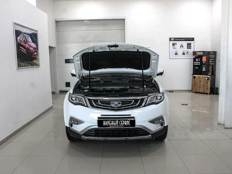 Geely Atlas, 2021г., передний привод, автомат