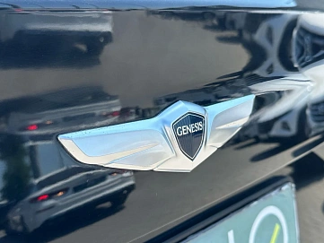 Hyundai Genesis, 2016г, задний привод, автомат