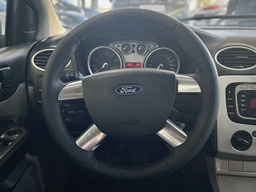 Ford Focus, 2010г, передний привод, механика