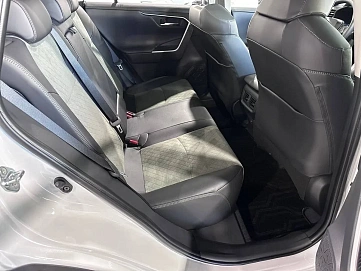 Toyota RAV4, 2025г, полный привод, вариатор