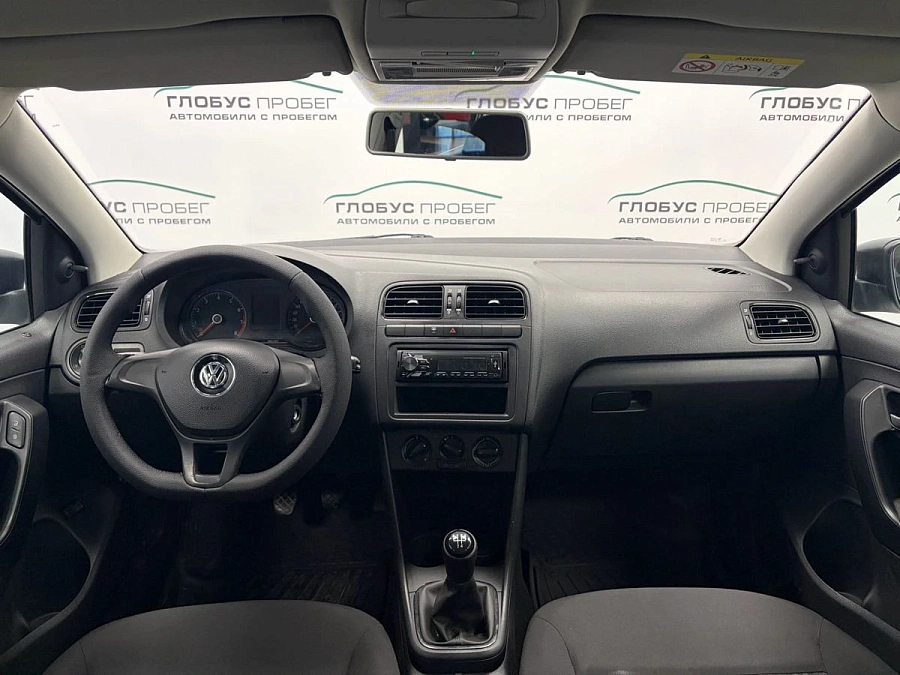 Volkswagen Polo, 2020г., передний привод, механика