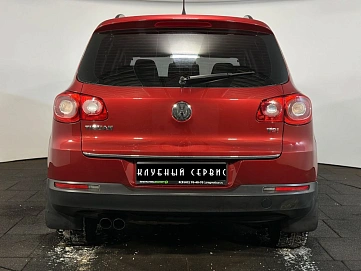 Volkswagen Tiguan, 2009г, полный привод, механика