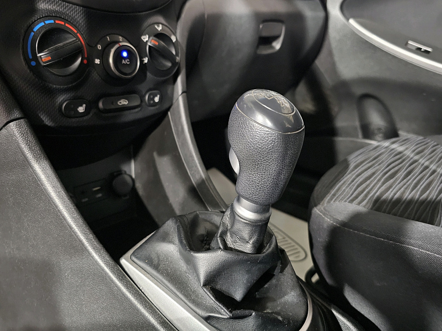 Hyundai Solaris, 2014г., передний привод, механика