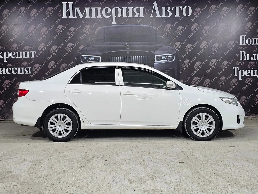 Toyota Corolla, 2011г., передний привод, автомат