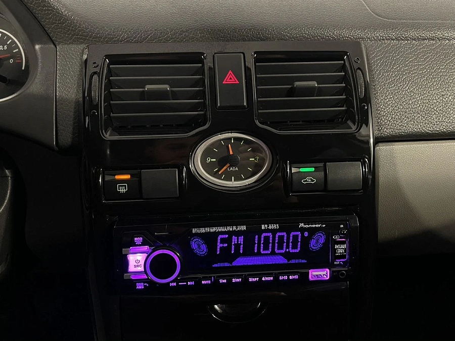 Lada (ВАЗ) Priora, 2011г., передний привод, механика