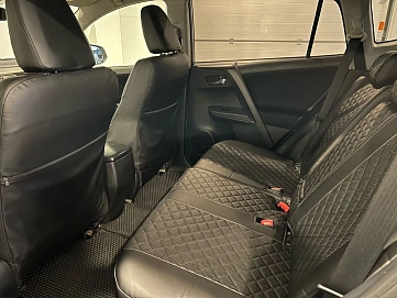 Toyota RAV4, 2014г, передний привод, автомат