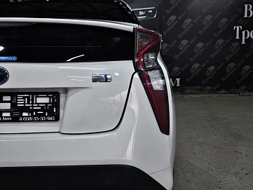 Toyota Prius, 2016г, передний привод, автомат