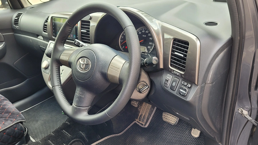Toyota Wish, 2005г., полный привод, автомат