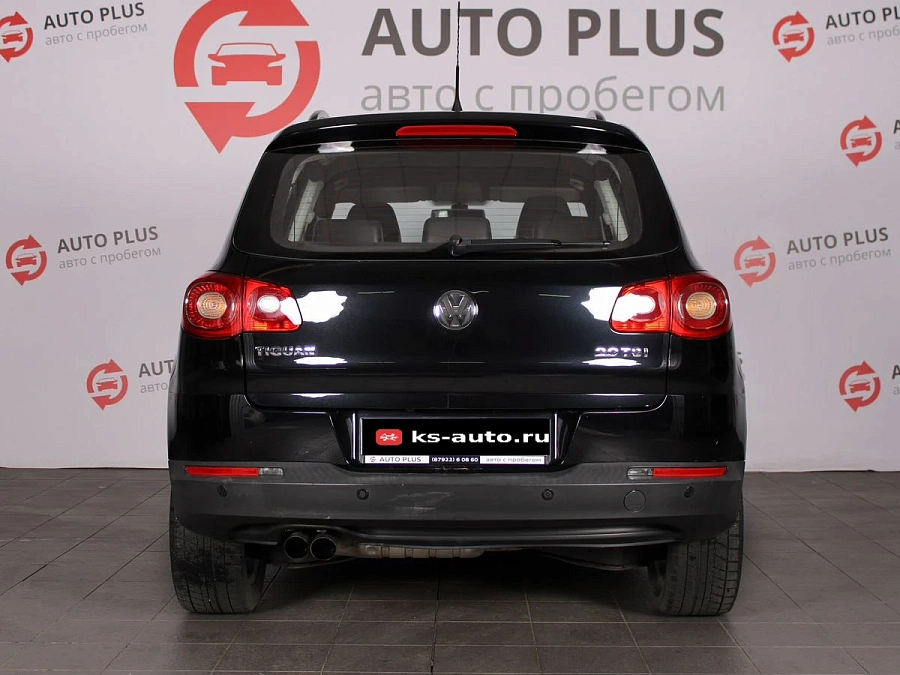 Volkswagen Tiguan, 2009г., полный привод, автомат
