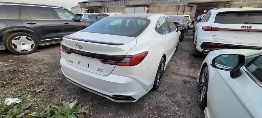 Toyota Camry, 2026г., передний привод, вариатор