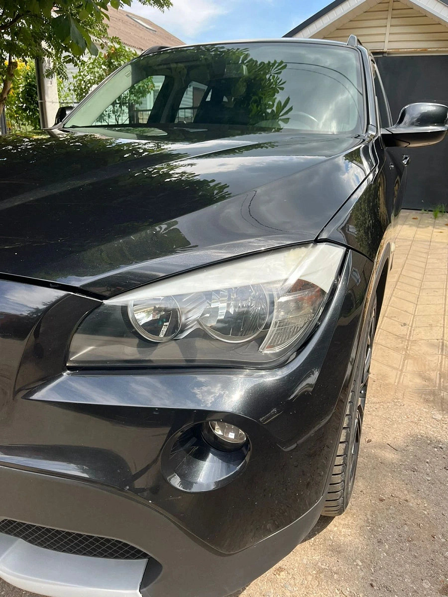 BMW X1, 2011г., задний привод, автомат