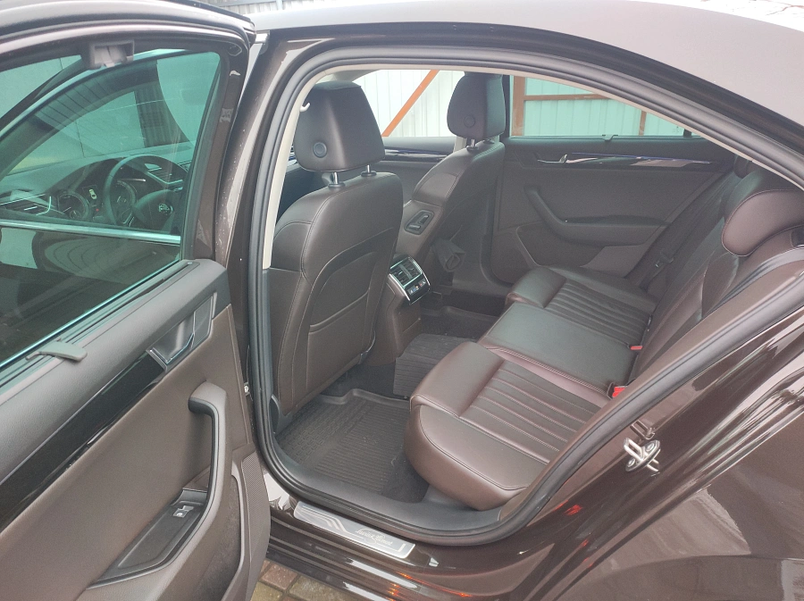 Skoda Superb, 2016г., полный привод, робот