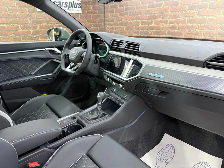 Audi Q3, 2025г., передний привод, робот