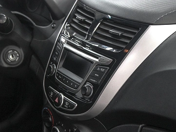 Hyundai Solaris, 2012г, передний привод, механика