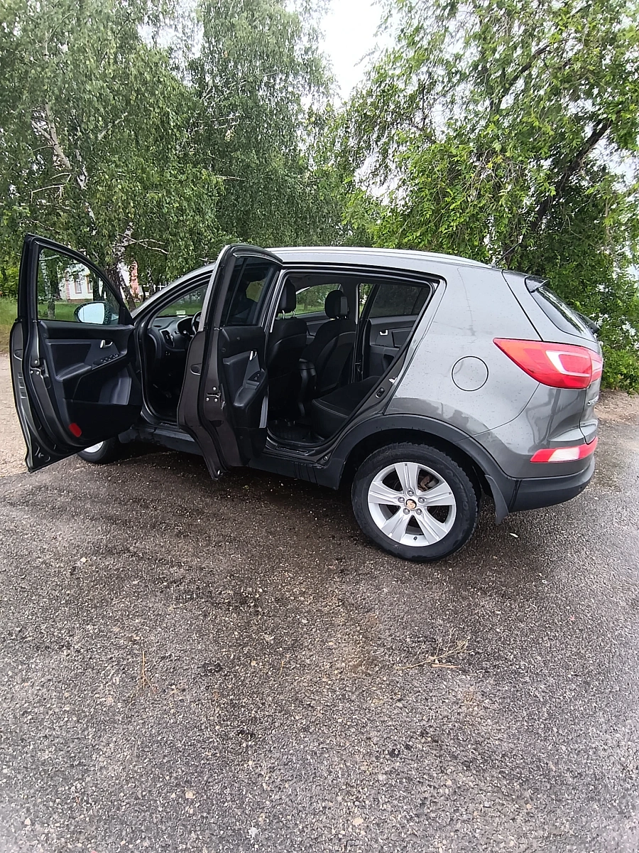 Kia Sportage, 2012г., передний привод, автомат